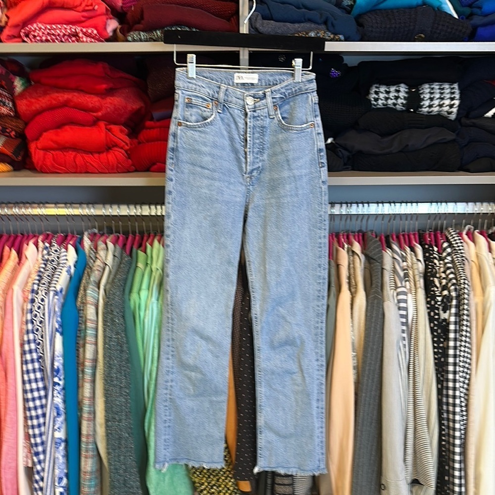 Zara blue raw hem 4 pocket button fly jeans size 2